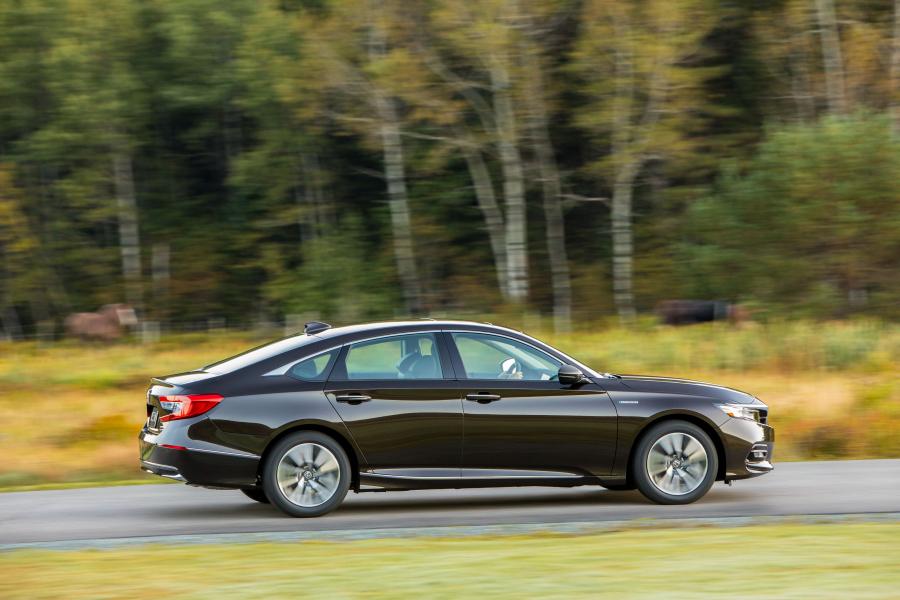  Honda Accord Touring Hybrid 2017 года  (NA) (фото 10 из 170)